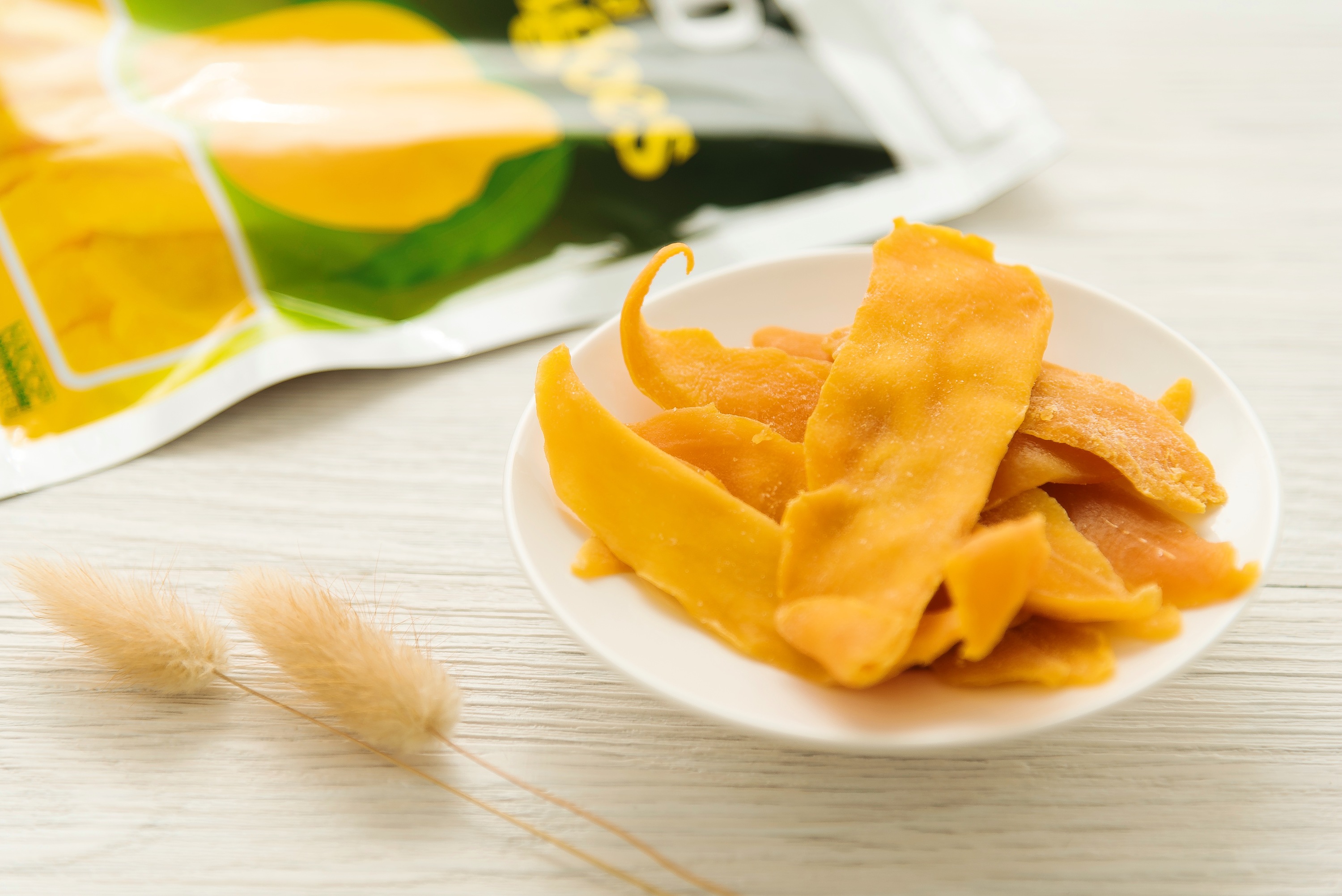 Dried mango packaging