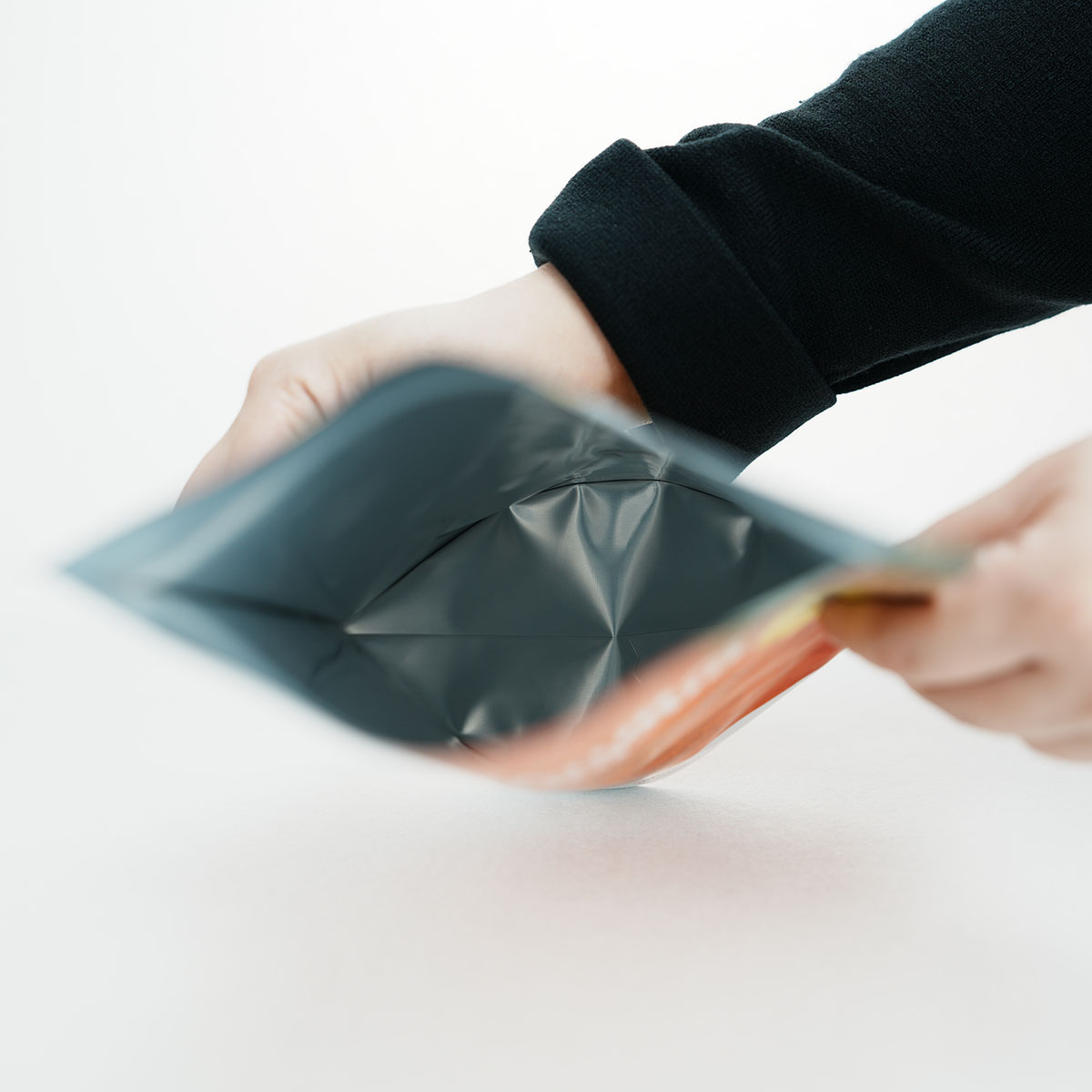 Stand up pouch with zipper (2)
