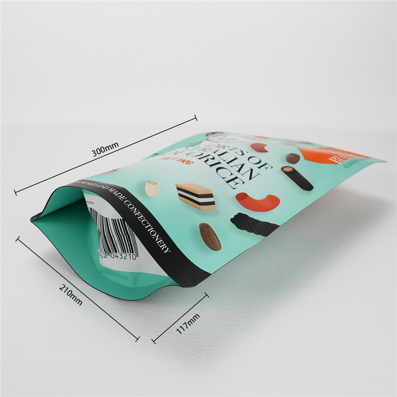 Stand up pouch with zipper